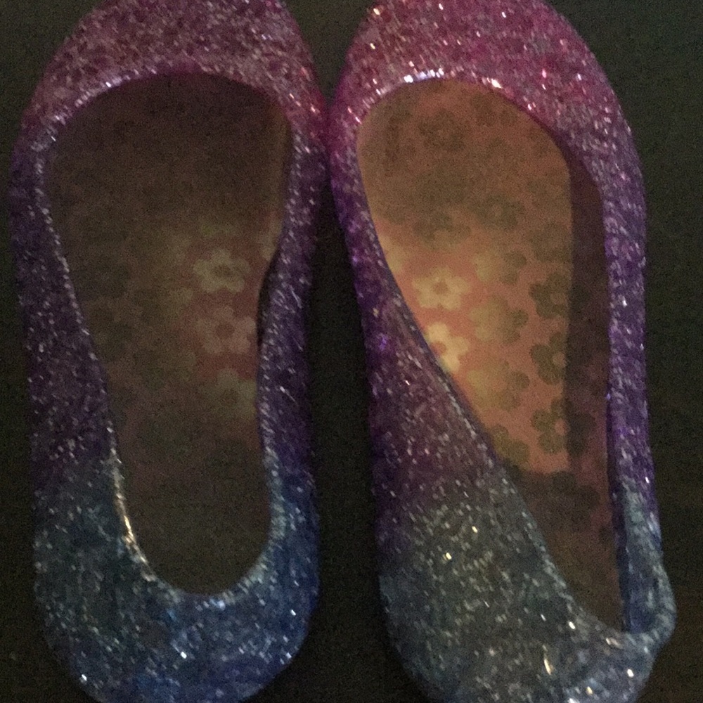 Pretty much brand new jelly Sandals really comfy.